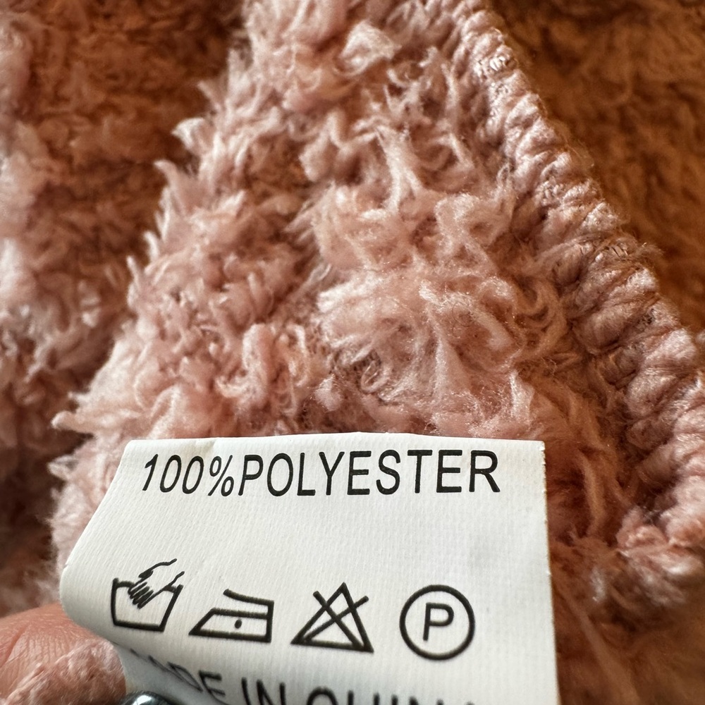 ADORABLE snuggly warm jacket / outer layer -Medium - Never Worn - Picture 7 of 7